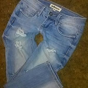 Dollhouse destroyed roll up skinny capri jeans